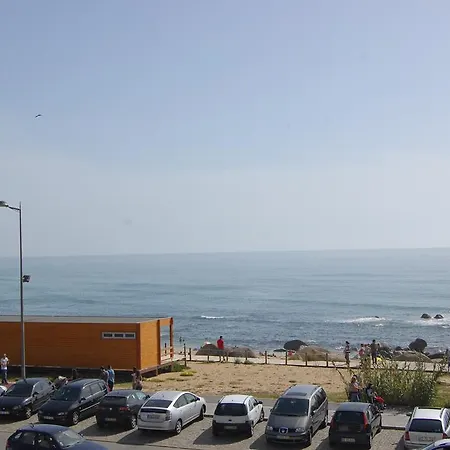 Modern Beachfront Апартаменты Вила-Нова-ди-Гая