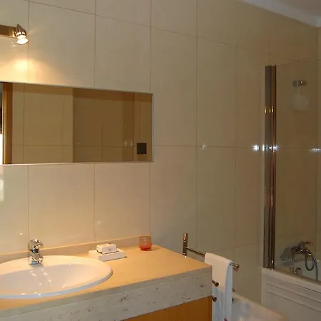 Апартаменты Modern Beachfront *