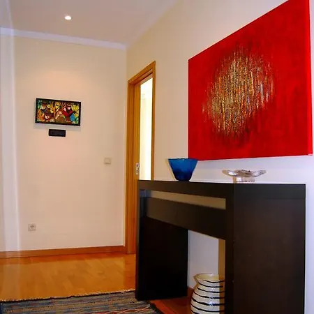 Modern Beachfront Апартаменты Вила-Нова-ди-Гая